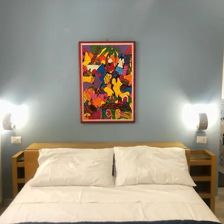 شقة Alfonzetti-5 Min Walk To Train And Bus Station *